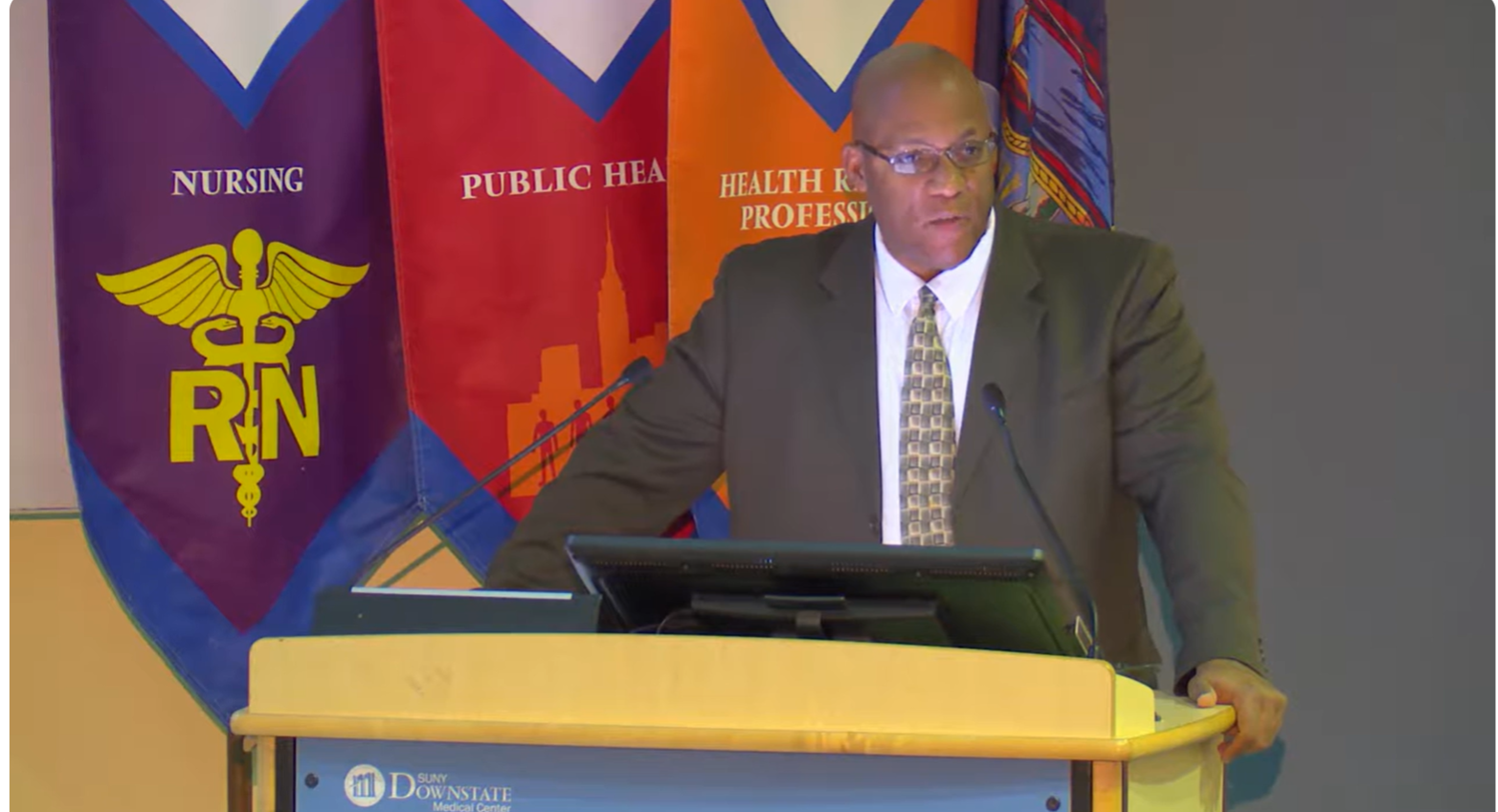 Dr. Allen Lewis speaking at SUNY Downstate Medical Center to nursing, public health, and health professions audiences.